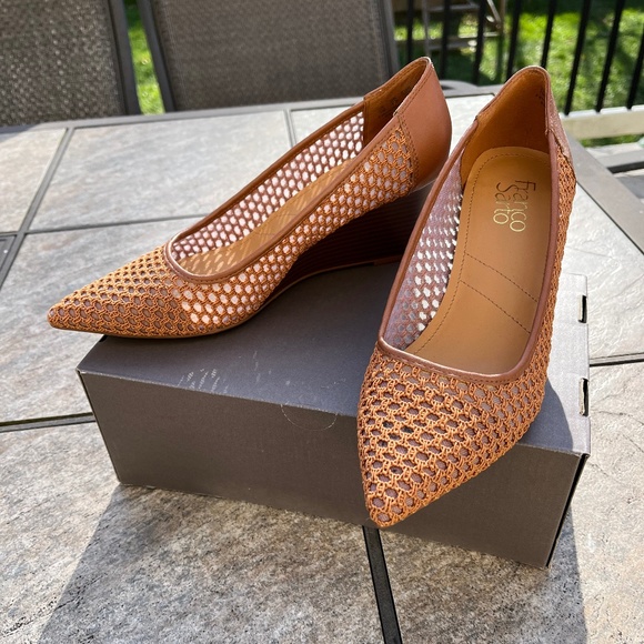 Franco Sarto Talina tan Wedge Pump shoes -NWT - Picture 1 of 11